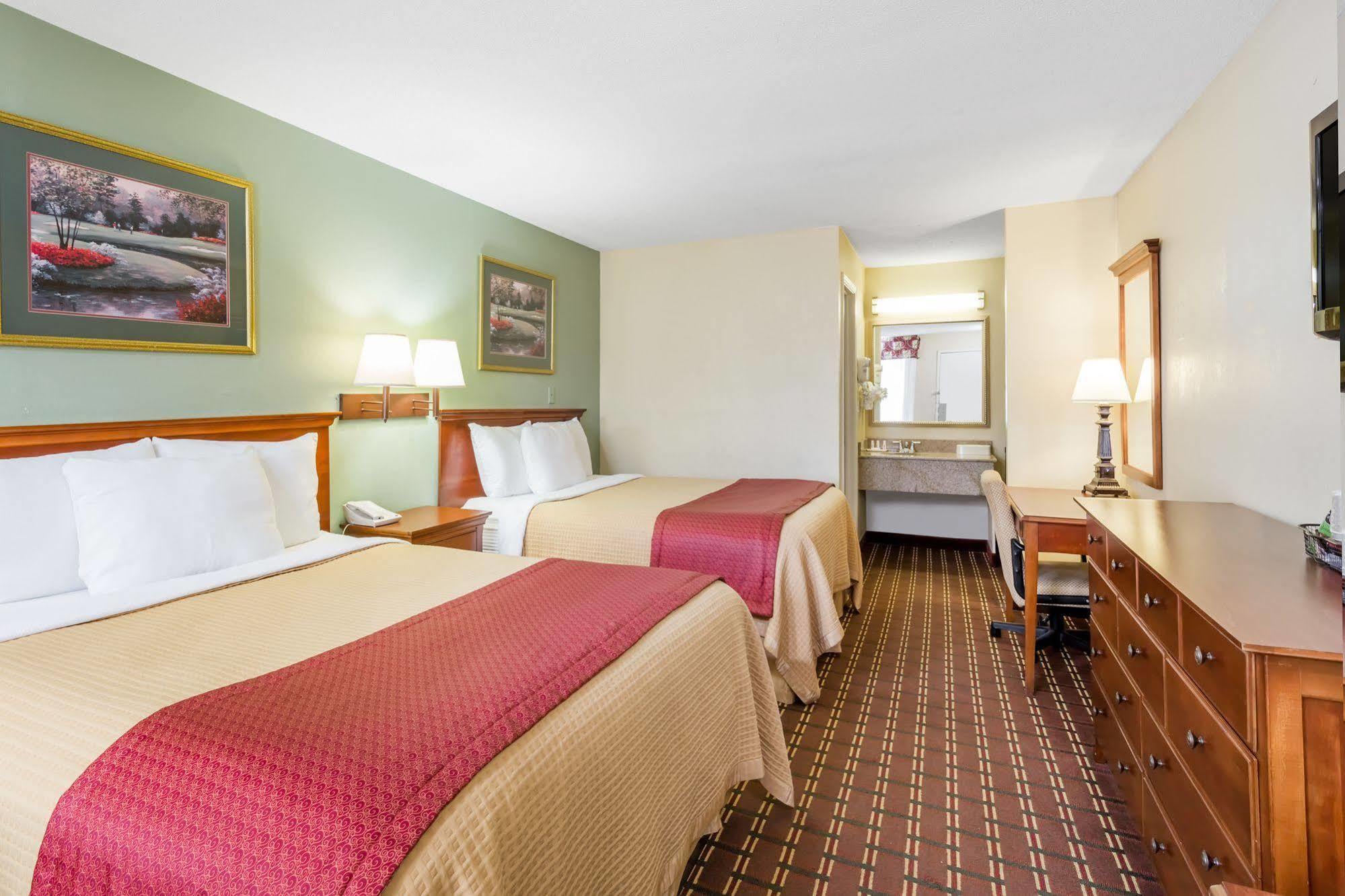 Days Inn By Wyndham Orangeburg Ngoại thất bức ảnh