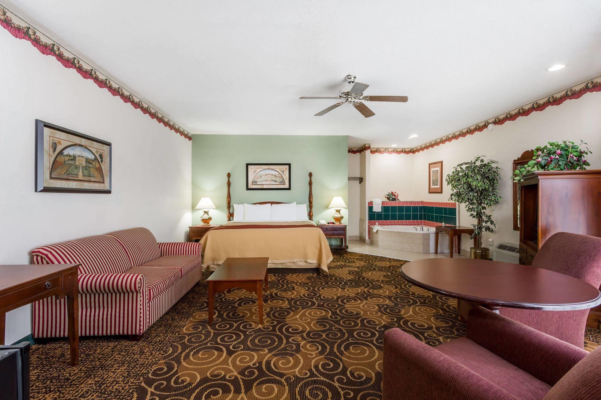 Days Inn By Wyndham Orangeburg Ngoại thất bức ảnh