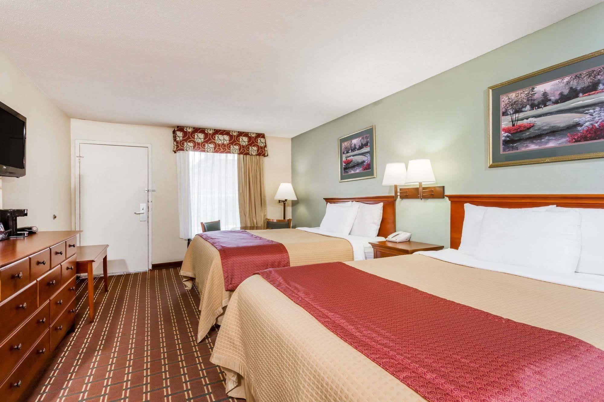 Days Inn By Wyndham Orangeburg Ngoại thất bức ảnh