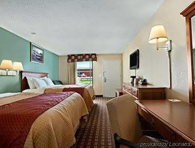 Days Inn By Wyndham Orangeburg Ngoại thất bức ảnh